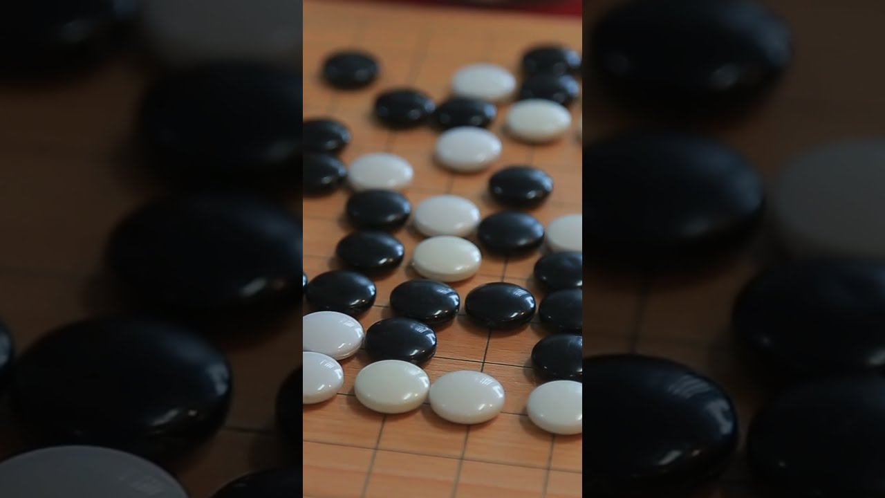 辈致敬并展